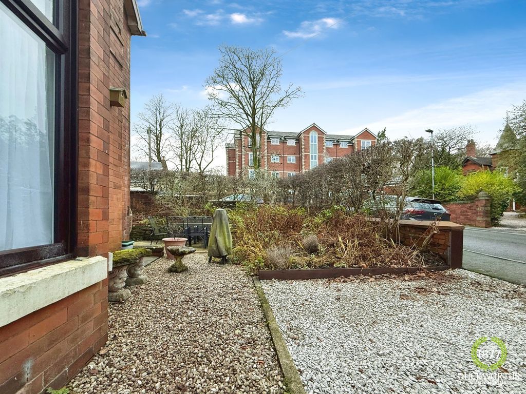 Property photo 3 of 24