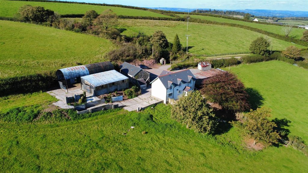 Property photo 1 of 37 Dji_Fly_20250925_155538_905_1760706669766_Photo_Op