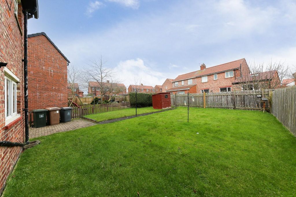 Property photo 2 of 12 Rear Garden