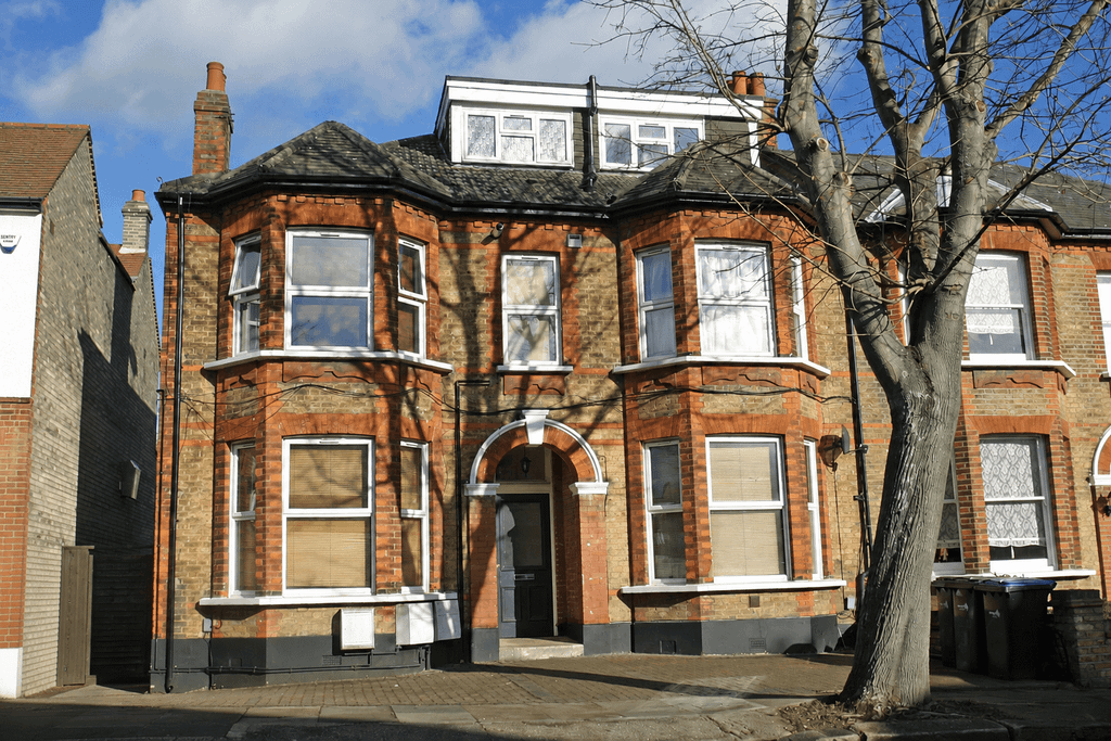 Property photo 1 of 5 Duplex 1 Bed Flat With Separate Office Space
