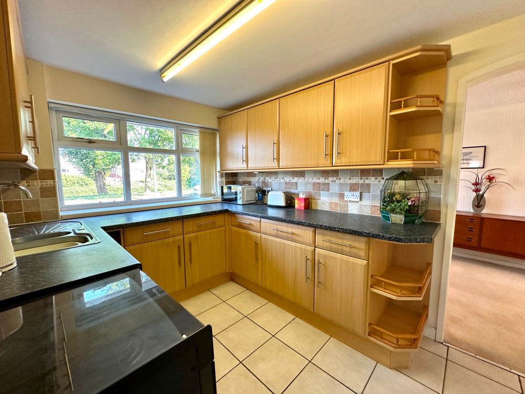 Property photo 3 of 26