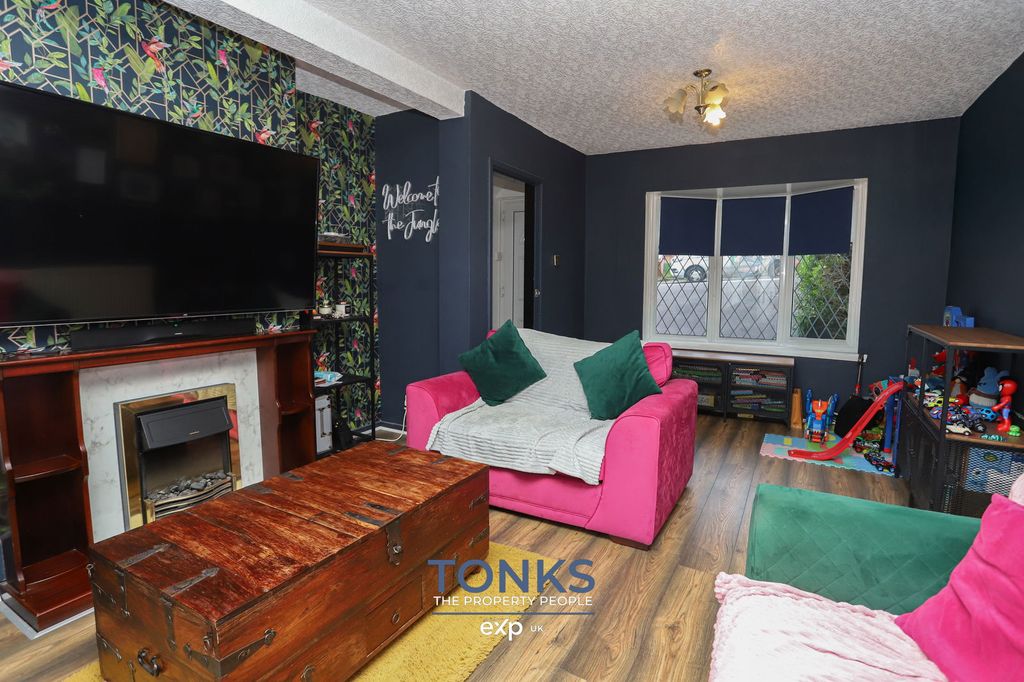 Property photo 3 of 20