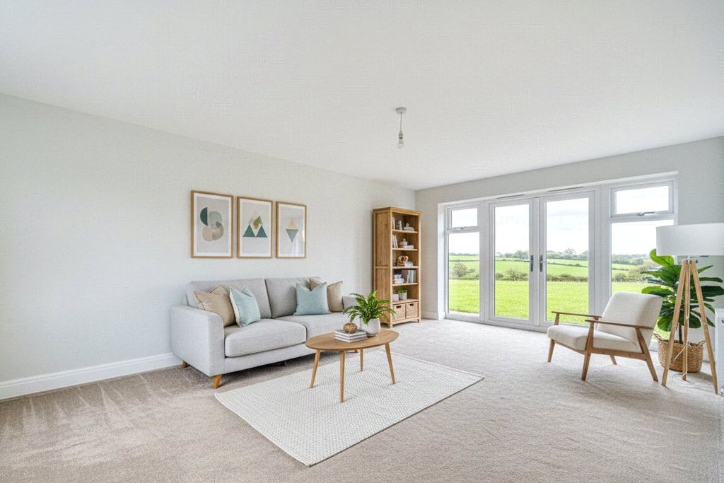 Property photo 3 of 18 Picture No. 10