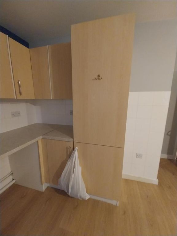 Property photo 3 of 6 Kitchen 2.Png