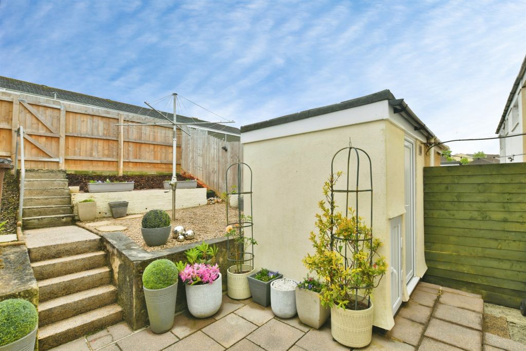 Property photo 3 of 20