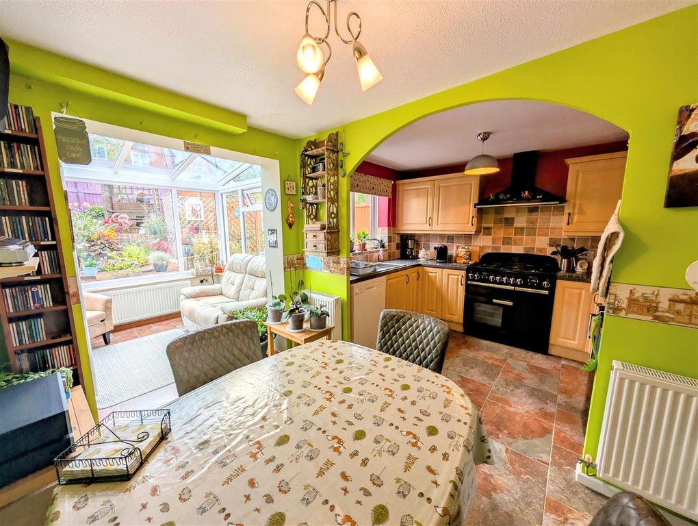 Property photo 3 of 17