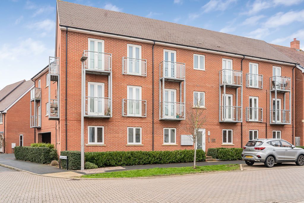 Property photo 1 of 13 Front Aspect