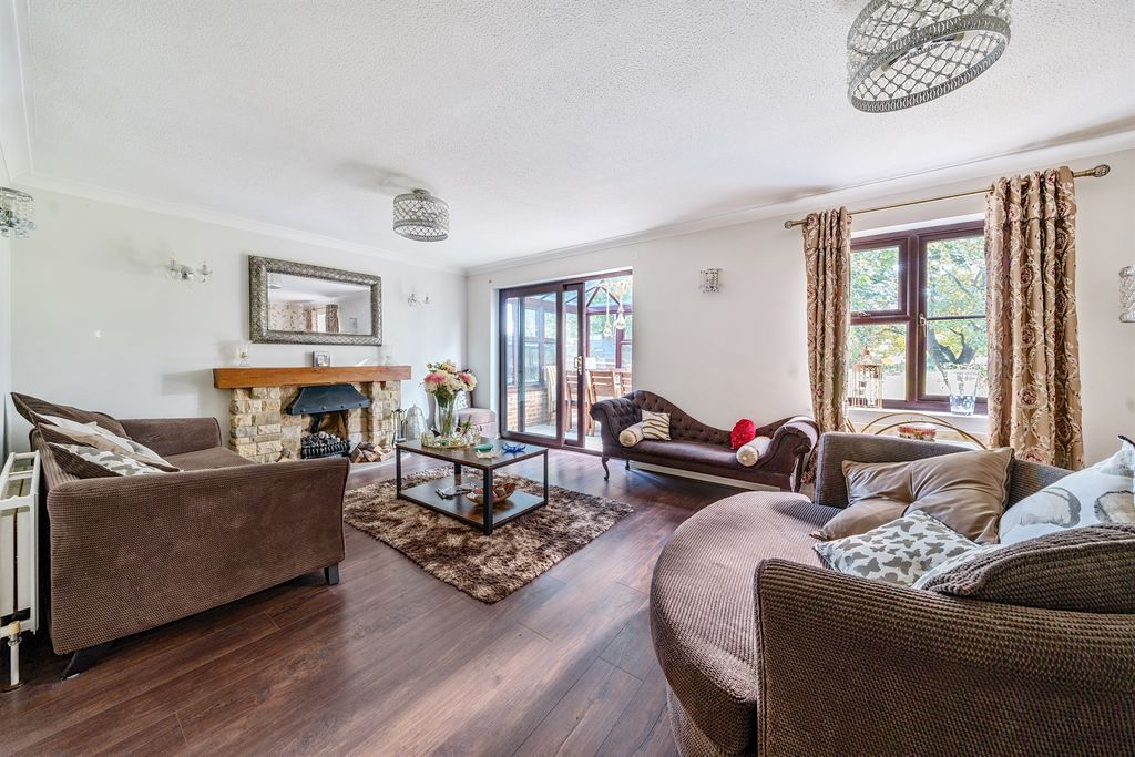 Property photo 2 of 16