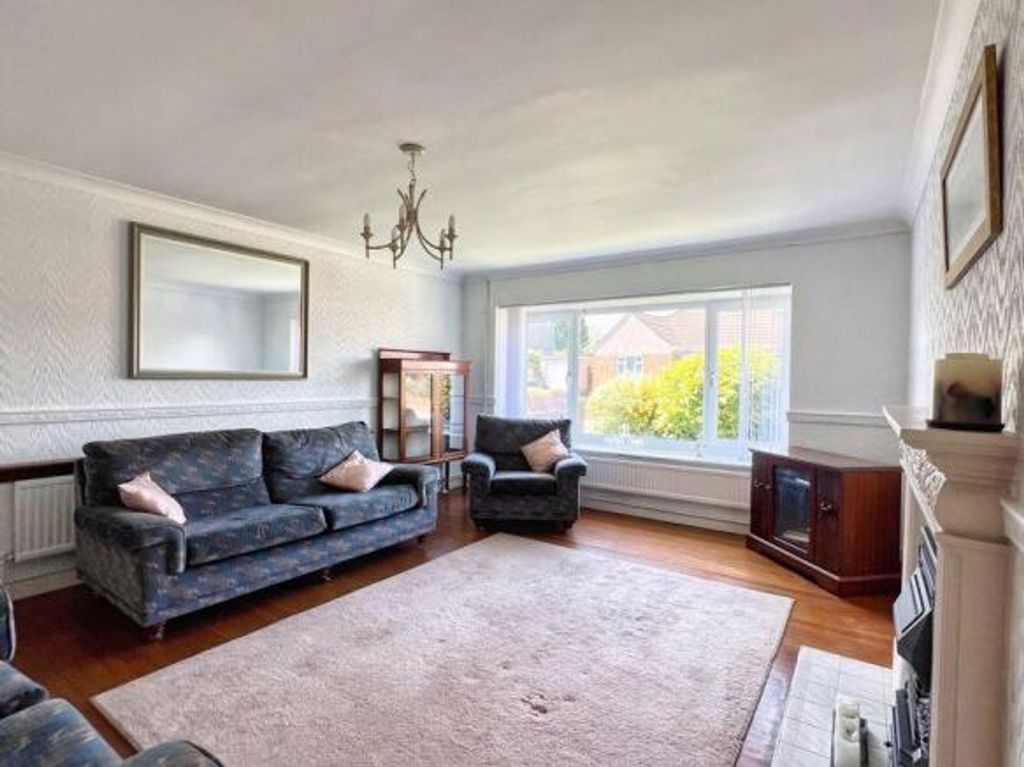 Property photo 2 of 26
