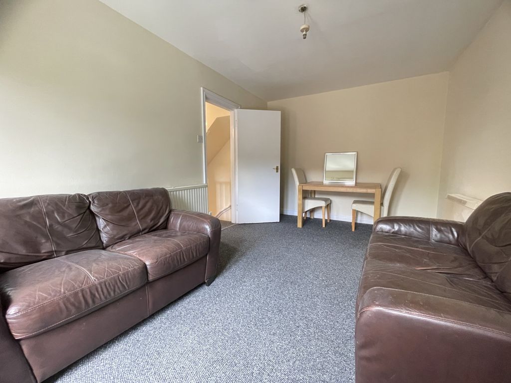 Property photo 3 of 10 Picture No. 06