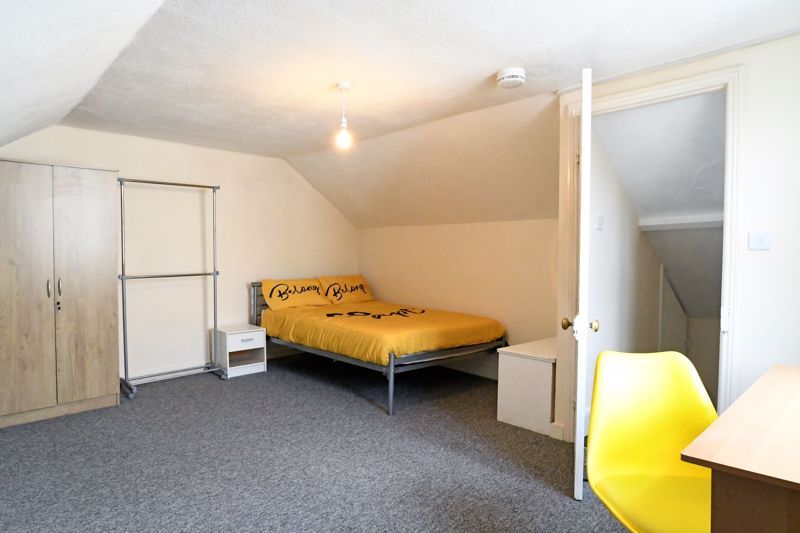 Property photo 3 of 10 Photo 9