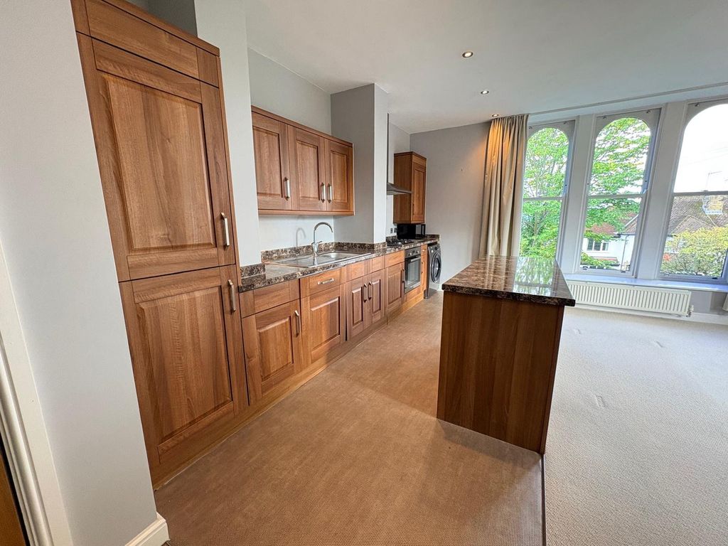 Property photo 2 of 17 Picture No. 04