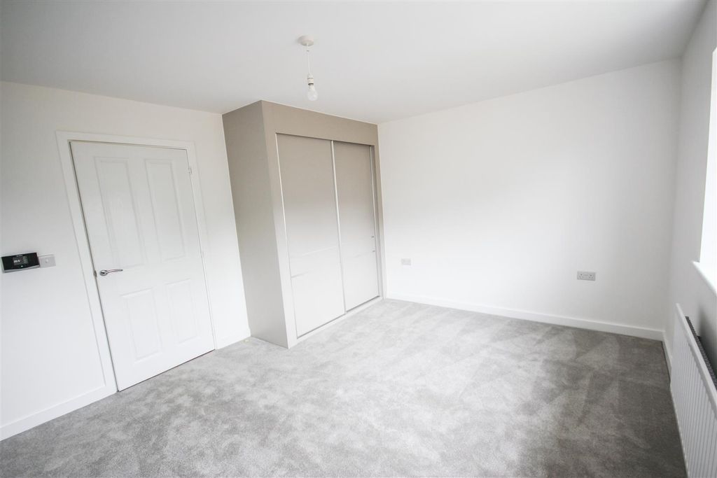 Property photo 3 of 8 Bedroom 1.Jpg