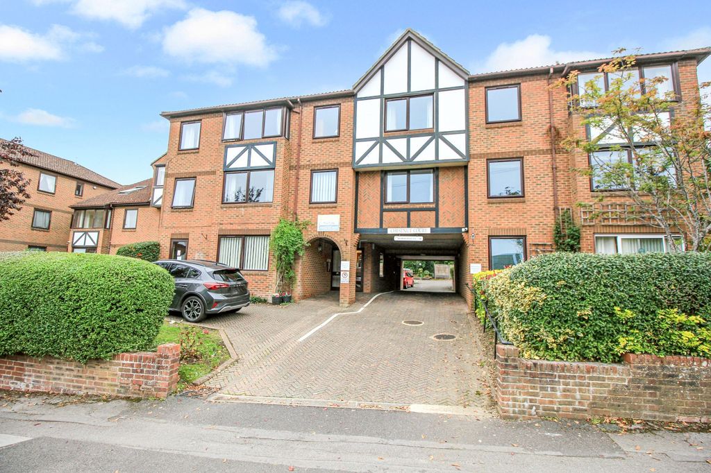 Property photo 1 of 12