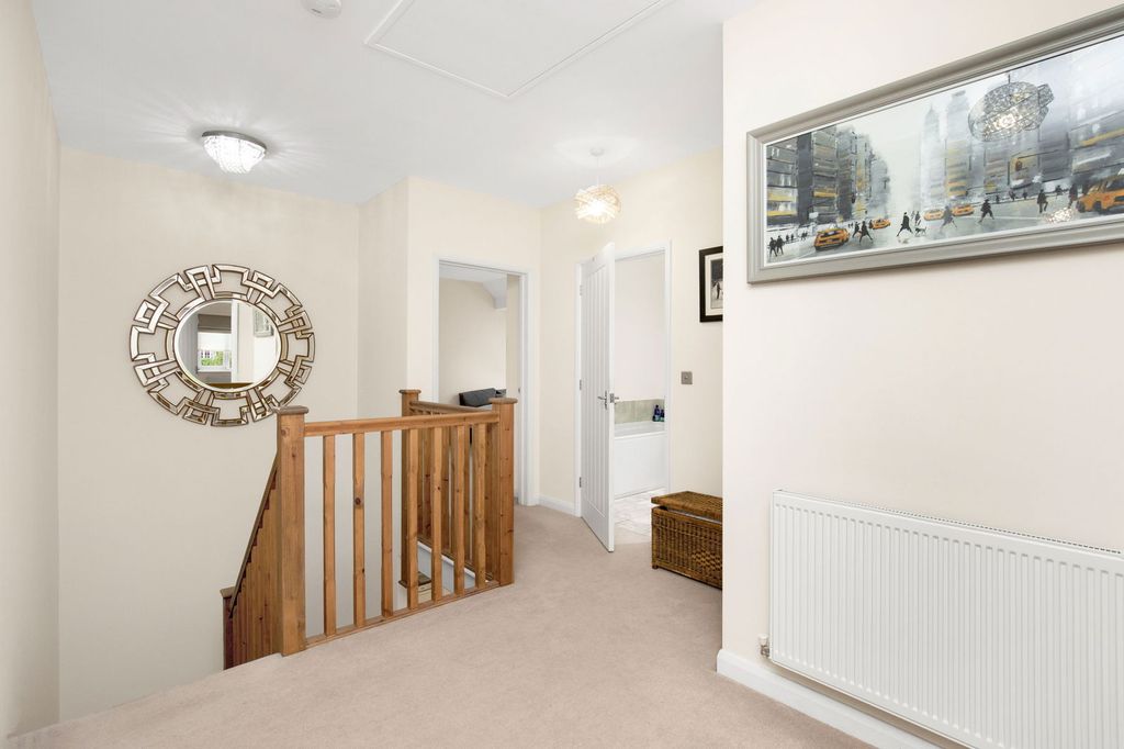 Property photo 1 of 34