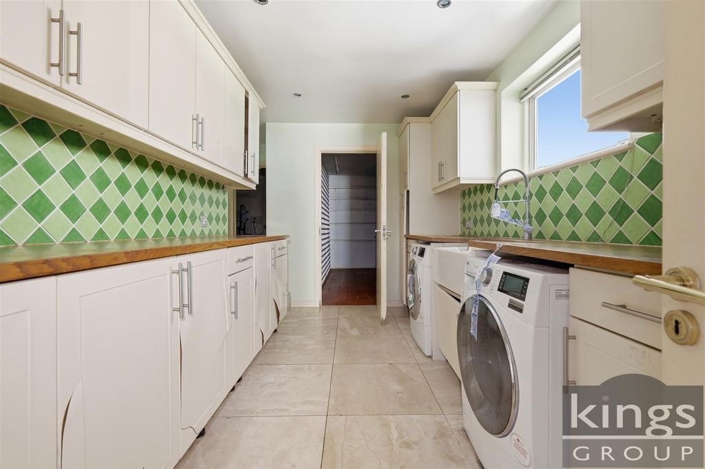 Additional image 13 of 6 bed detached house for saleHarlow Common, Harlow CM17
