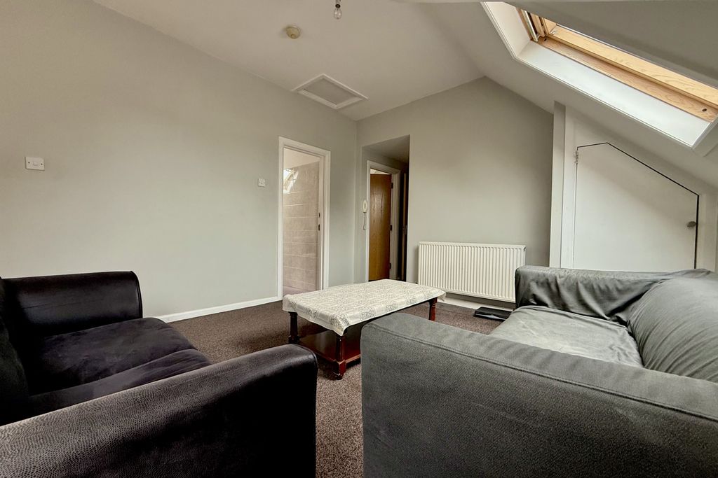 Property photo 3 of 11 Img_1969