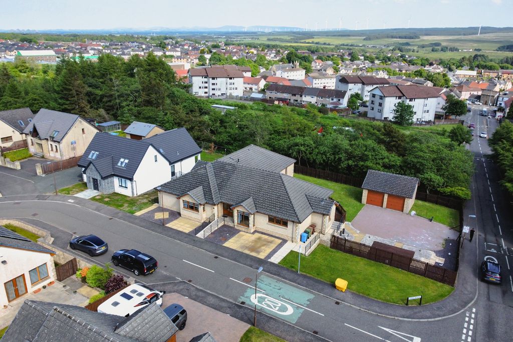 Property photo 1 of 49 4239350