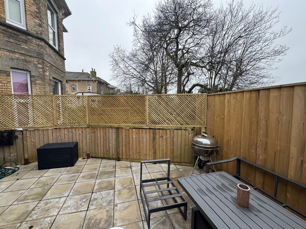 Property photo 1 of 4 2 Bed Flat To Rent Southcote Road, Bournemouth Bh1