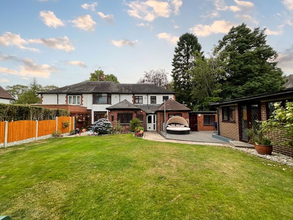 Property photo 2 of 35