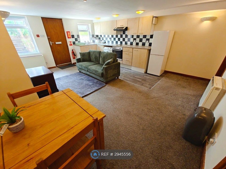 Property photo 1 of 30