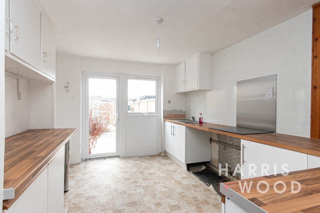Property photo 2 of 15 4302712