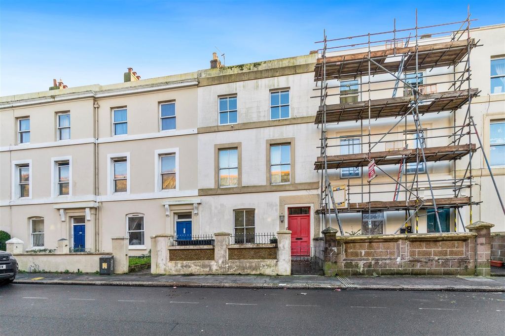 Property photo 1 of 7 Front.Jpg