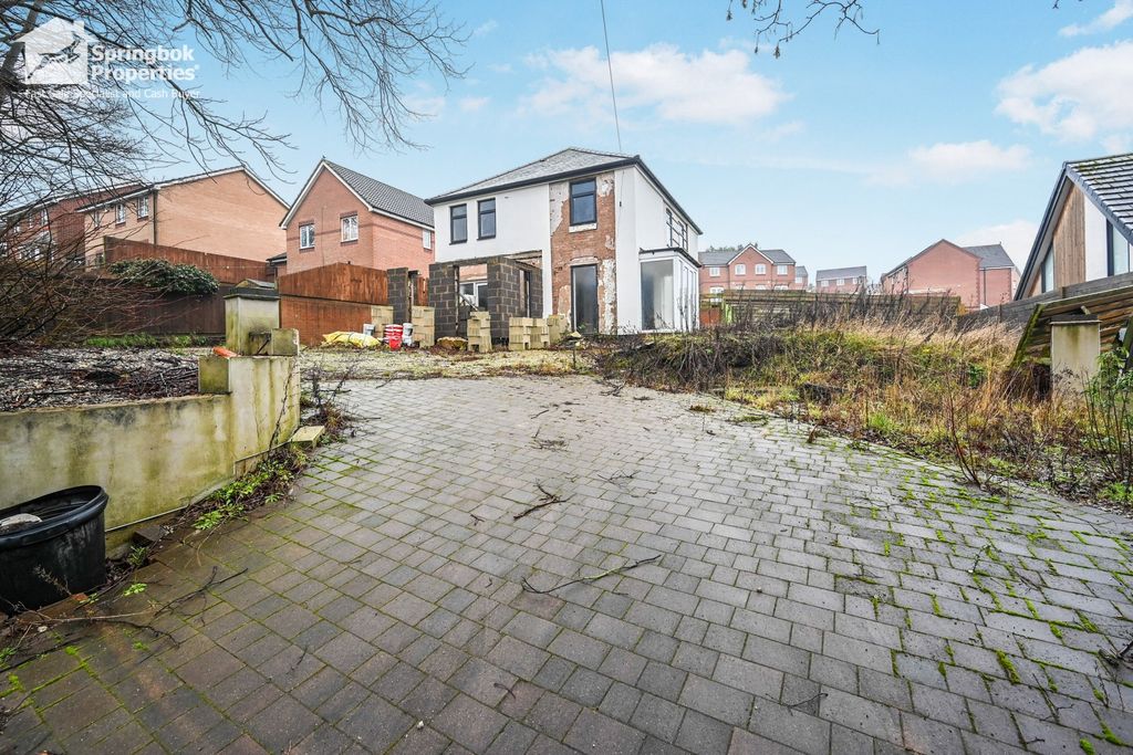 Property photo 1 of 23 Front View