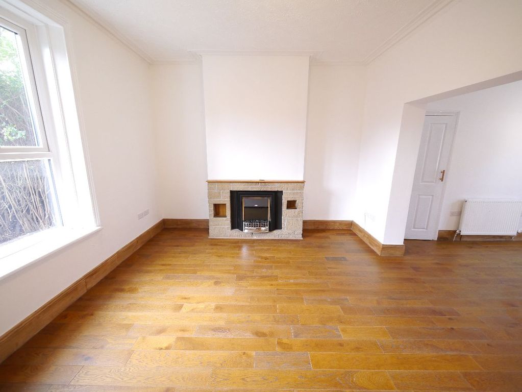 Property photo 3 of 28