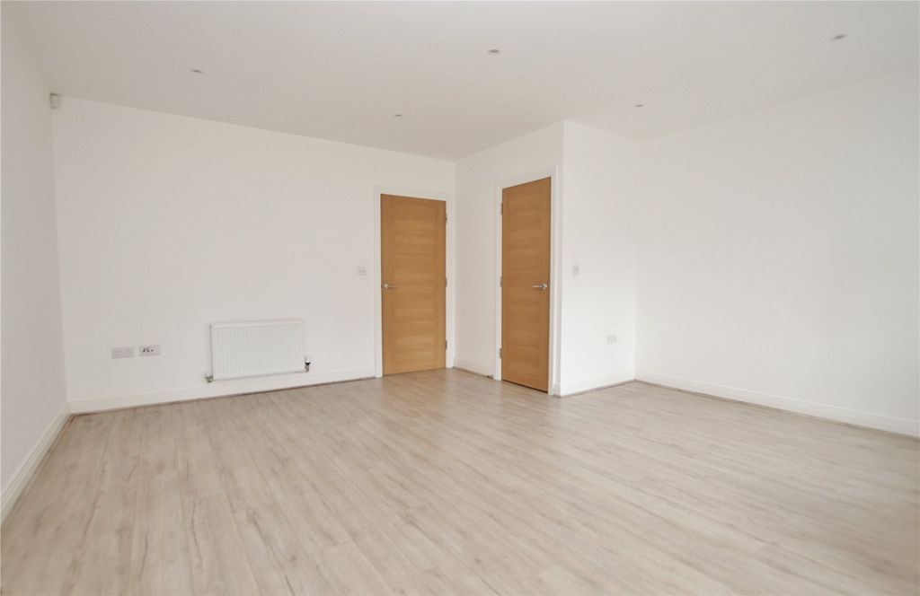 Property photo 3 of 10 Picture No. 23