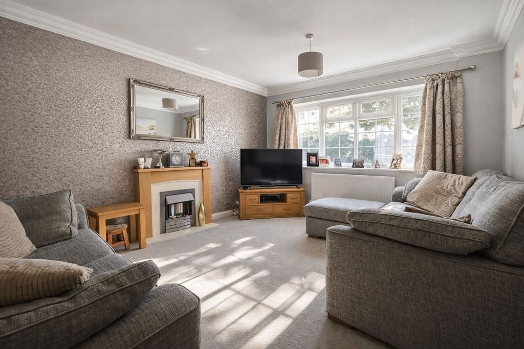 Property photo 2 of 15