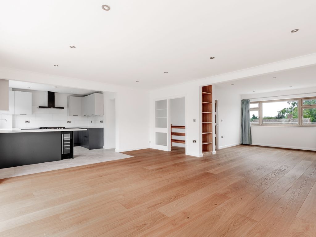 Property photo 3 of 29 A18