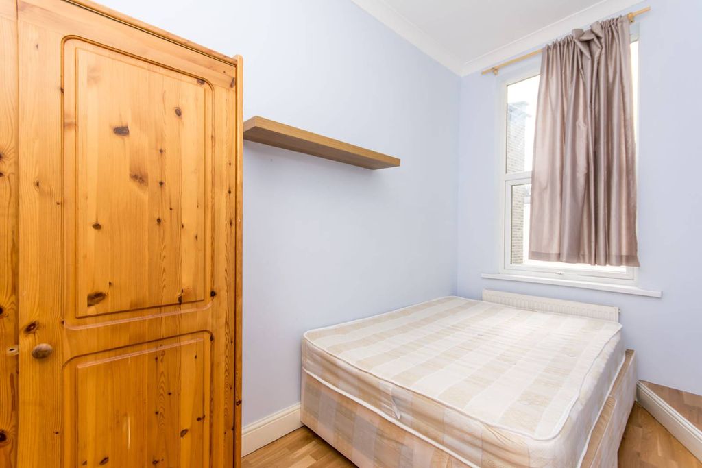 Property photo 3 of 7