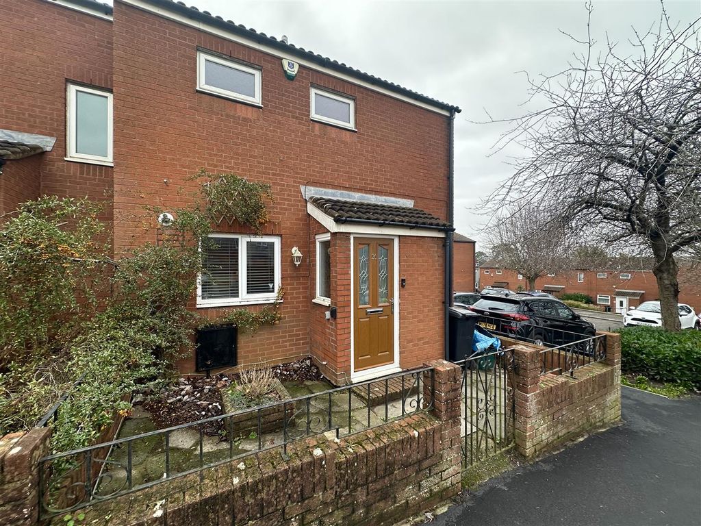 Property photo 1 of 10 External