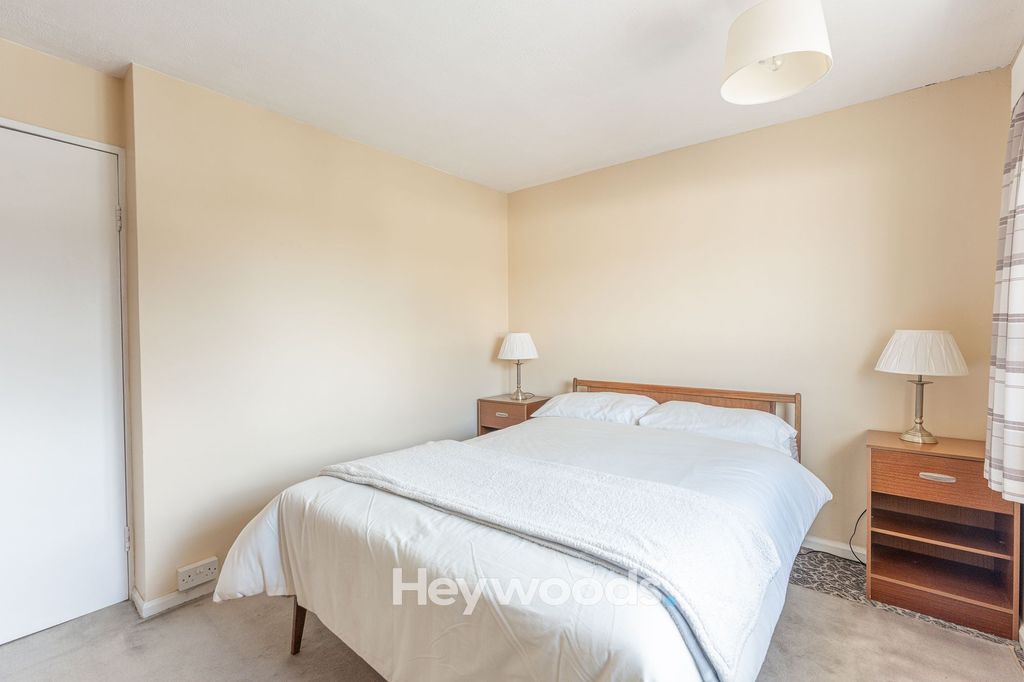 Property photo 2 of 26