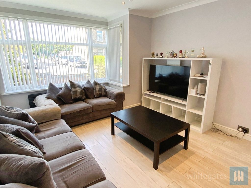 Property photo 3 of 12 Picture No. 04