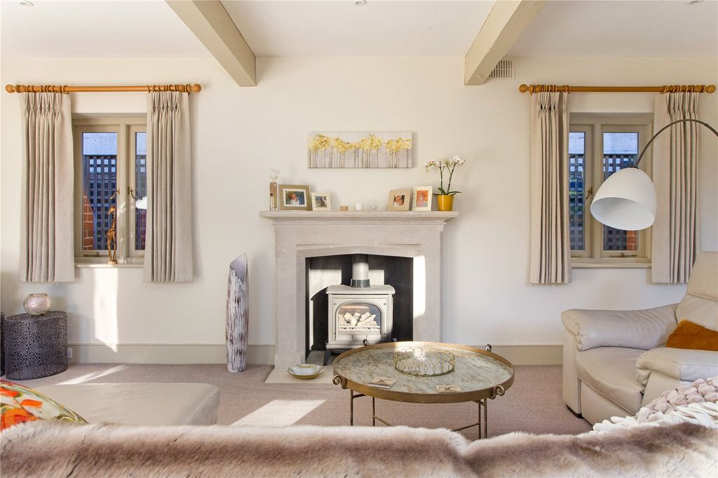 Property photo 3 of 31 Reception Room