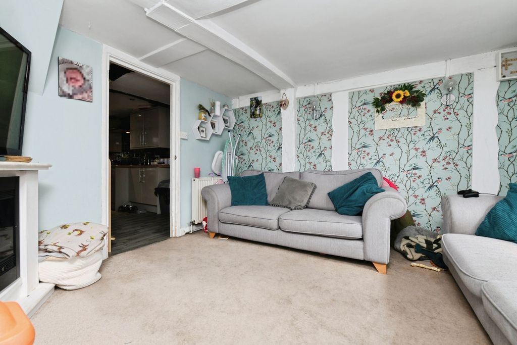 Property photo 3 of 12 Pbox-Img.Jpg