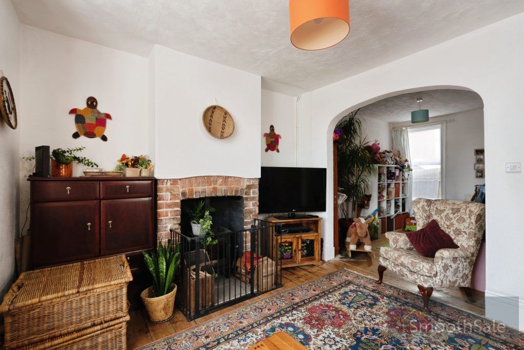 Property photo 3 of 19