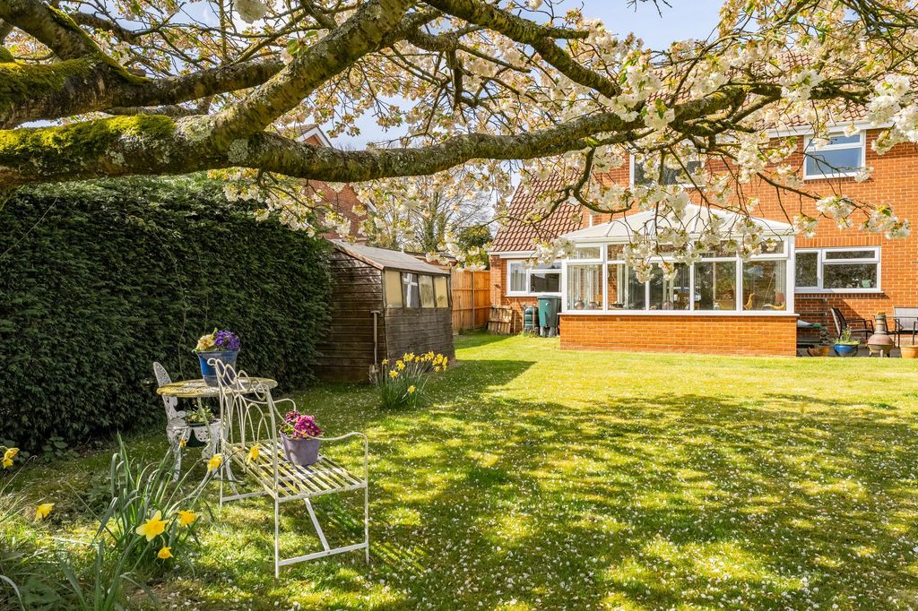 Property photo 2 of 26