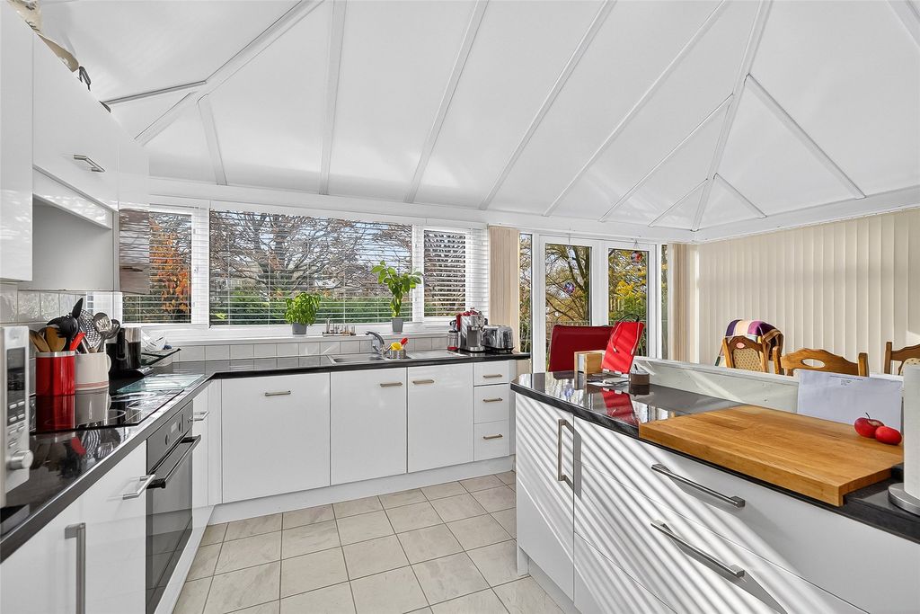 Property photo 3 of 14 Picture No. 15