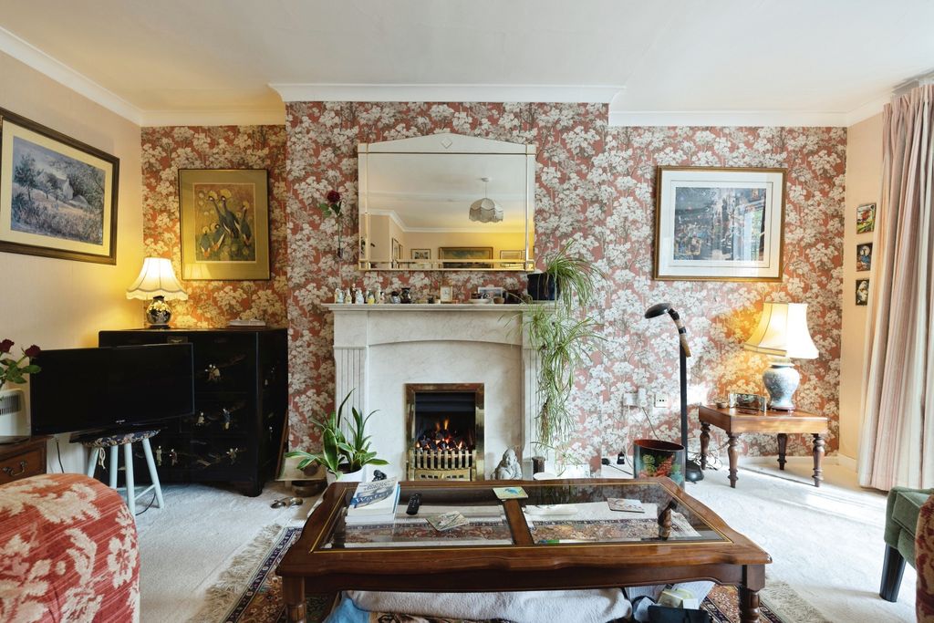 Property photo 2 of 15