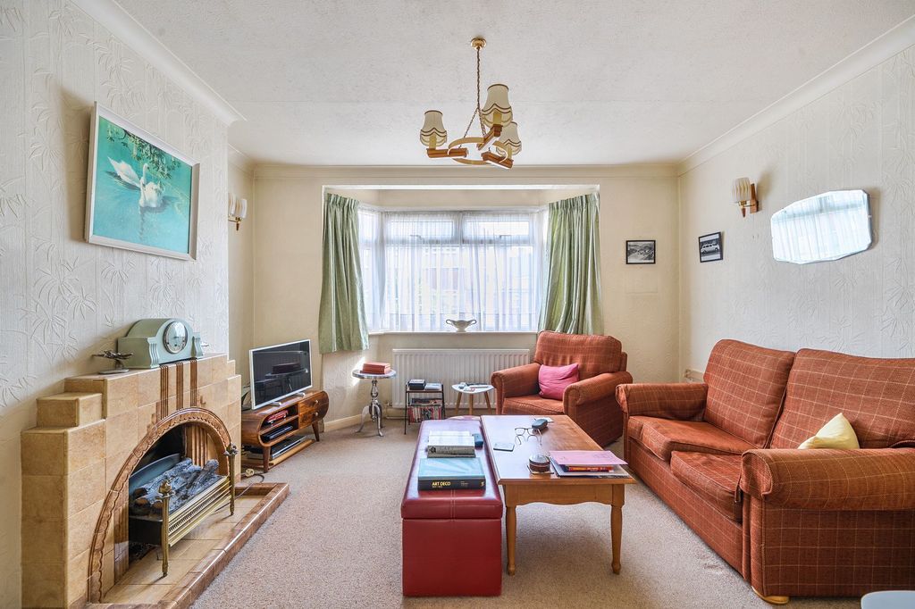 Property photo 3 of 15
