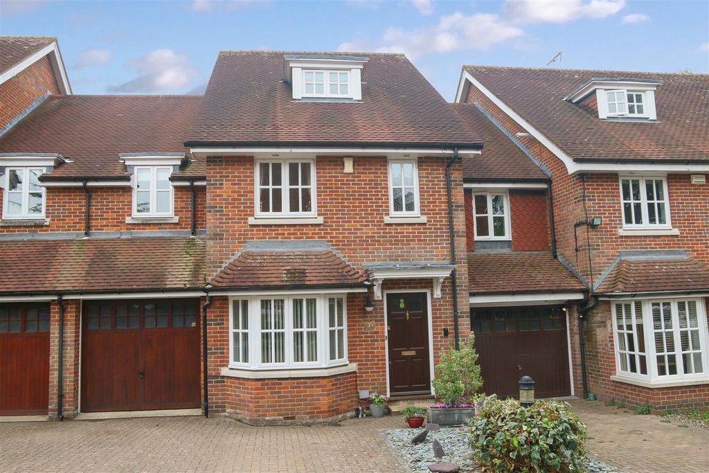 Property photo 1 of 19 External.Jpg
