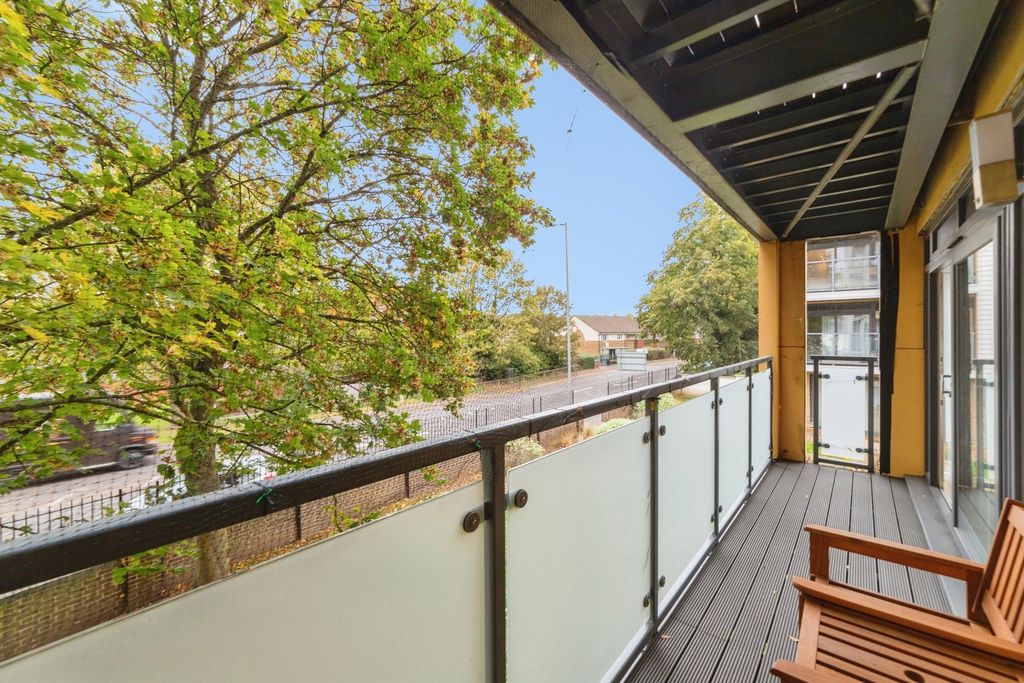 Property photo 2 of 16 Pbox-Img.Jpg