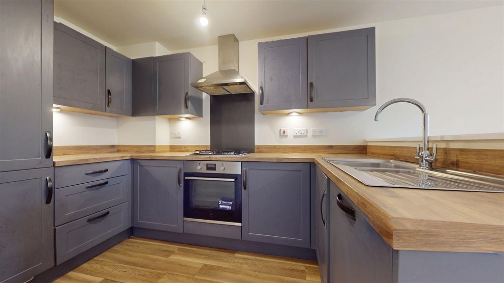 Property photo 3 of 16 02122026_003053.Jpg