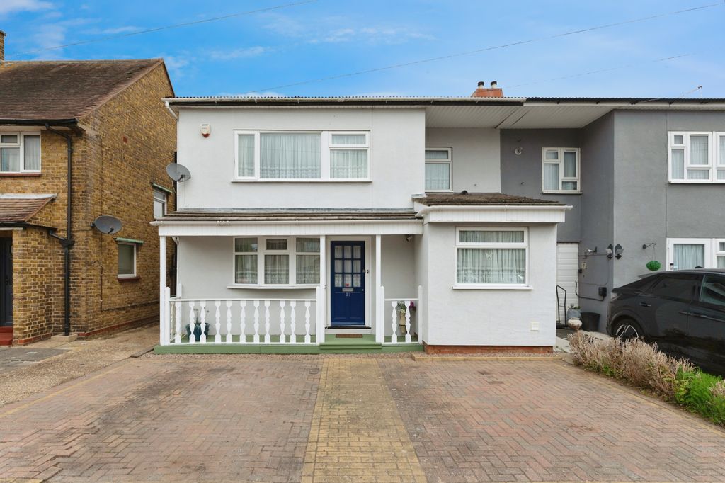 Property photo 2 of 19