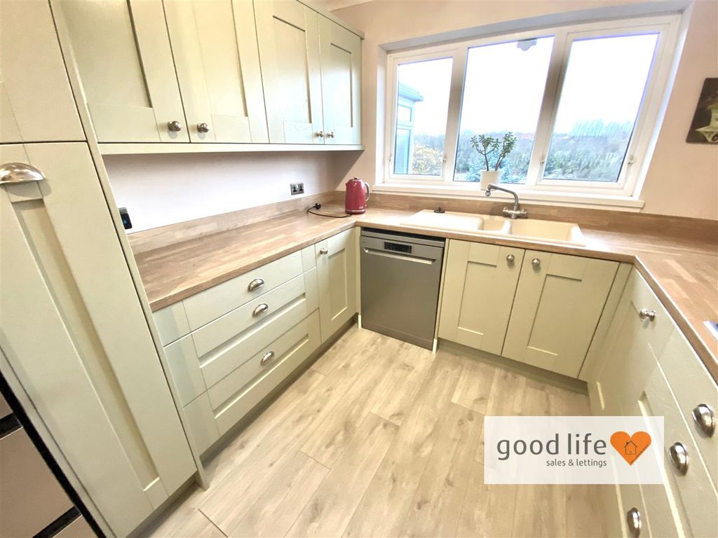 Property photo 3 of 28 20251210_151848952_Ios4Rivers.Jpg