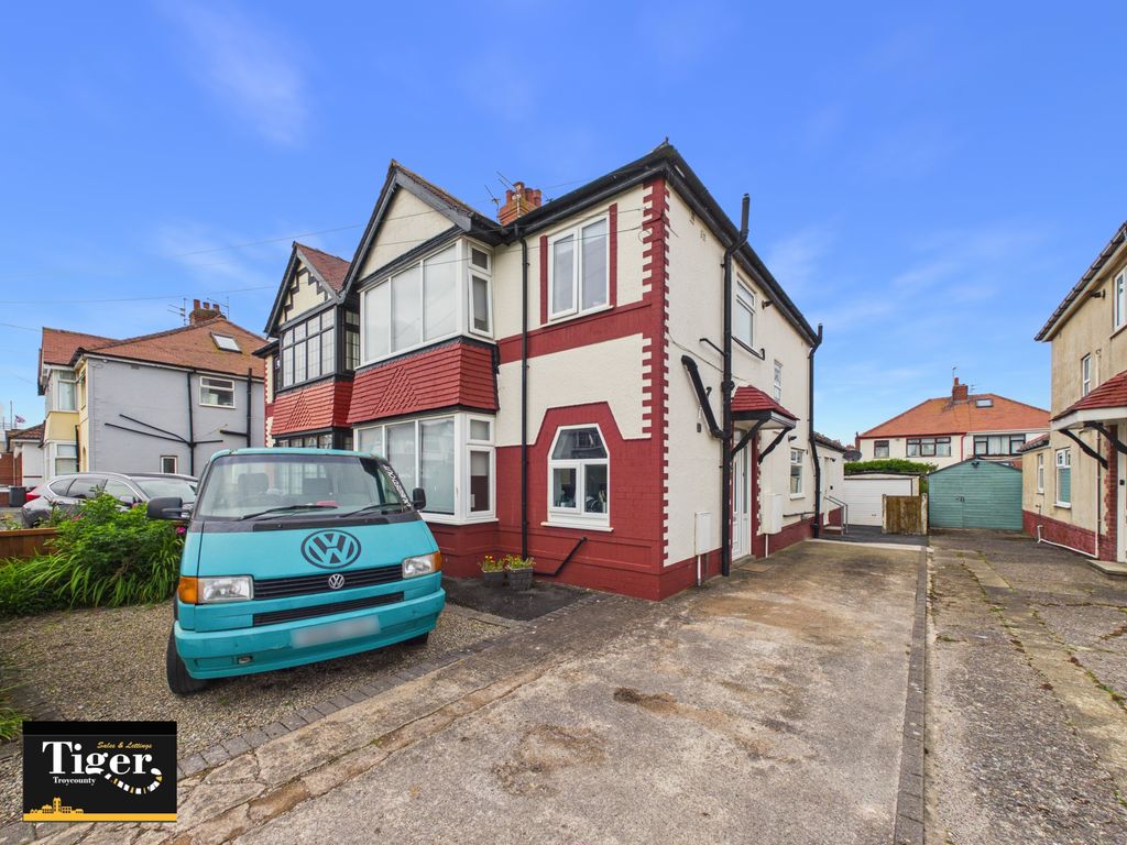 Property photo 1 of 7 Cam03440G0-Pr0614-Still006