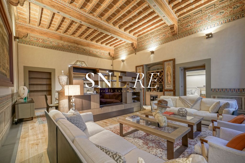 Property photo 2 of 27